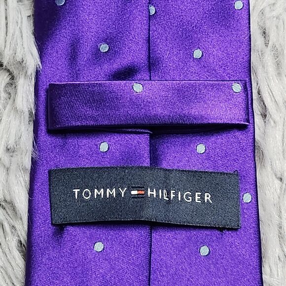 Tommy Hilfiger Tie Mens Purple Polka Dot 100% Silk Classic Necktie Formal 59in - Picture 4 of 11